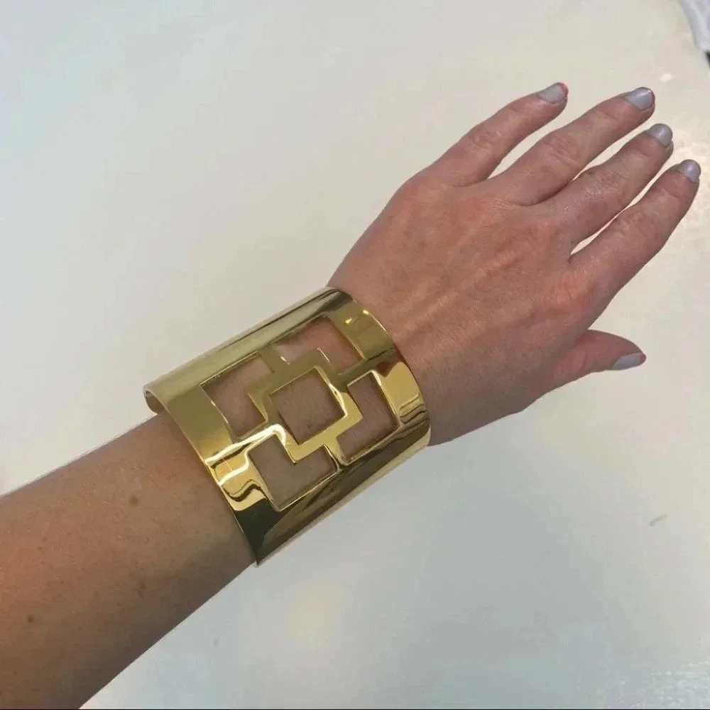 Trina Turk Gold Bracelet - Picture 2 of 6